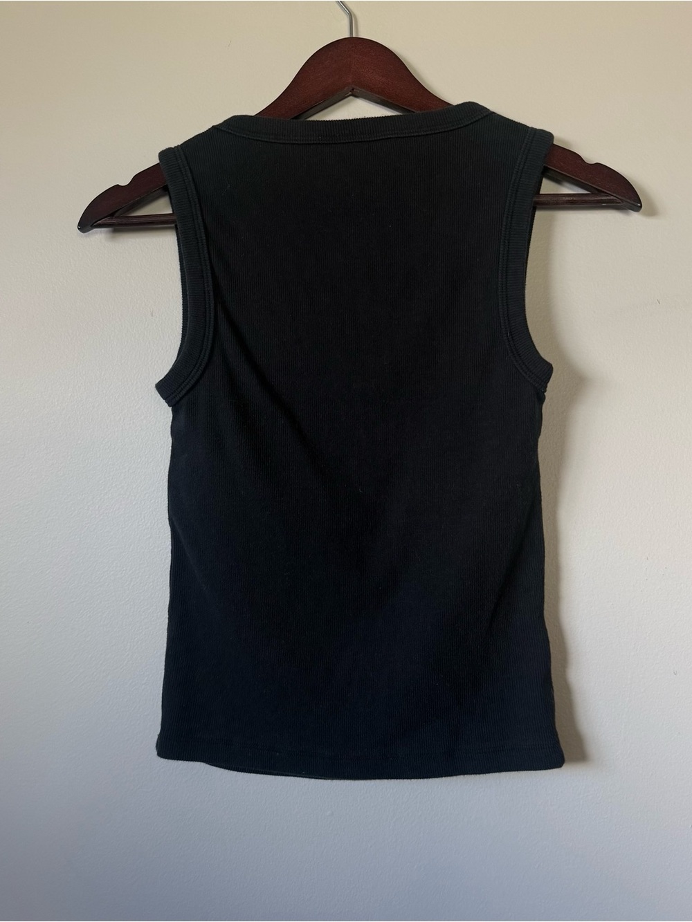 Abercrombie & Fitch Black Ribbed V-Neck Tank - Picture 3 of 5